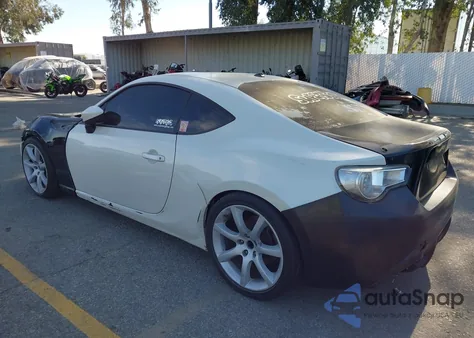 2014 Scion Fr-S z USA, uszkodzony, nr VIN JF1ZNAA15E8706837